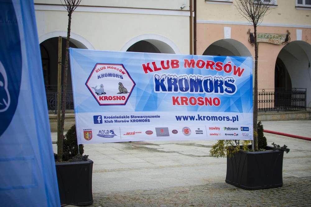 III Krośnieńskie Morsowanie na Rynku. Fot. Karol Słomka