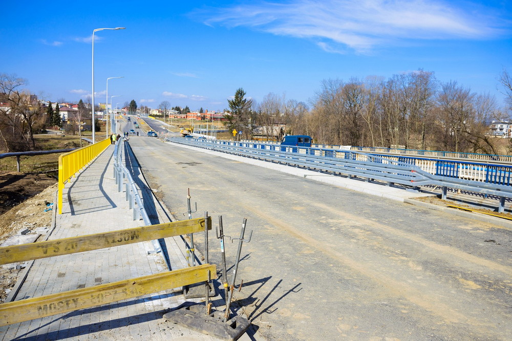 Próbne obciążenie mostu na DK28. Fot. Łukasz Jaracz