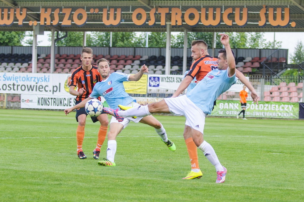 Ostrowiec Świętokrzyski - Karpaty Krosno. Fot. Karol Słomka