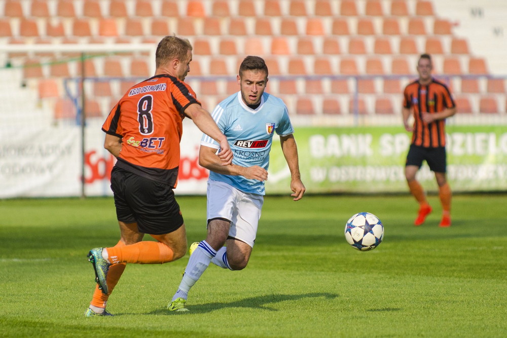 Ostrowiec Świętokrzyski - Karpaty Krosno. Fot. Karol Słomka