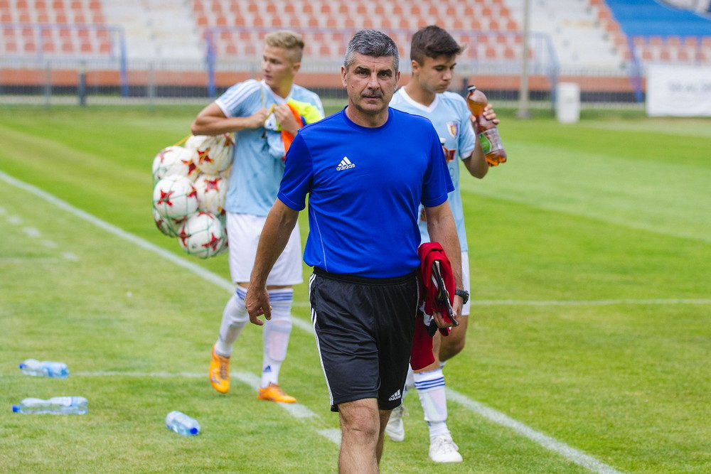 Ostrowiec Świętokrzyski - Karpaty Krosno. Fot. Karol Słomka