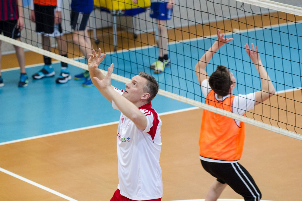 Paweł Papke na siatkarskim treningu w Krośnie. Fot. Karol Słomka