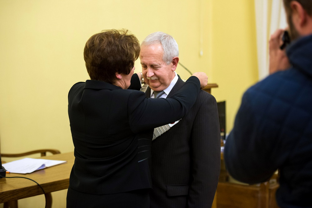 Radni Krosna zaczynają kadencję w dobrych humorach. Fot. Łukasz Jaracz