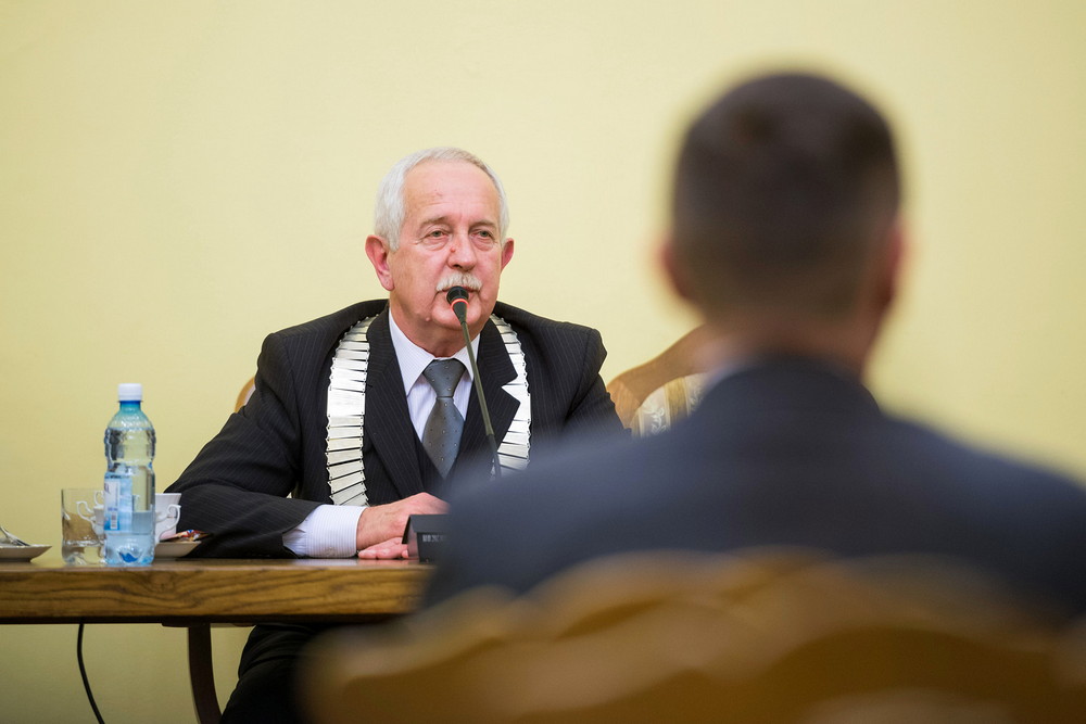 Radni Krosna zaczynają kadencję w dobrych humorach. Fot. Łukasz Jaracz