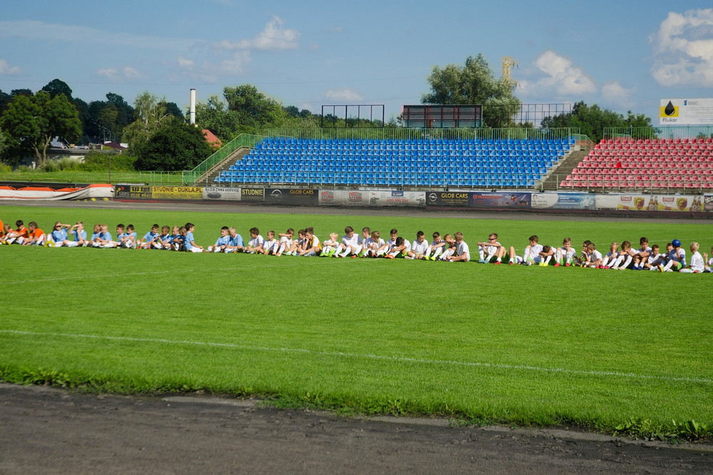 PIŁKA NOŻNA: prezentacja drużyn Karpat Krosno