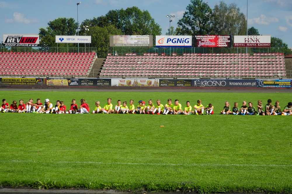 PIŁKA NOŻNA: prezentacja drużyn Karpat Krosno