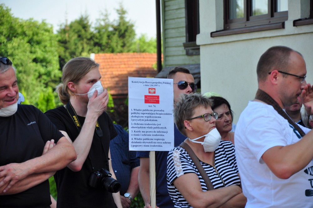 Protestowali przeciwko spalarni w Jedliczu!. Fot. Piotr Dymiński