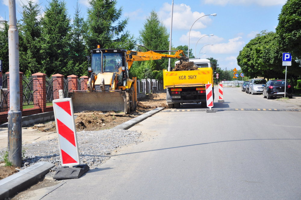 Przebudowa drogi na Guzikówce. Fot. KrosnoCity.pl