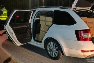 Przewoził 7 tys. paczek nielegalnych papierosów.