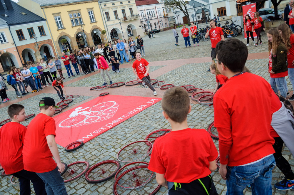 "Rower Pomaga". Fot. Piotr Dymiński