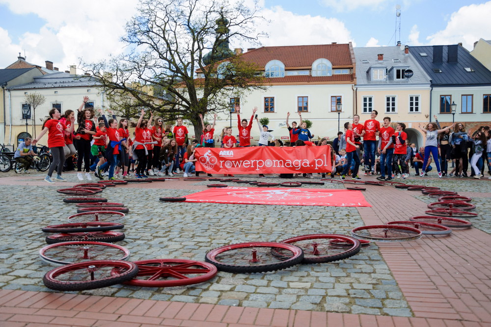 "Rower Pomaga". Fot. Piotr Dymiński
