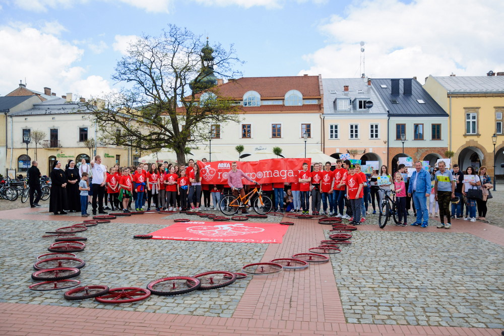 "Rower Pomaga". Fot. Piotr Dymiński