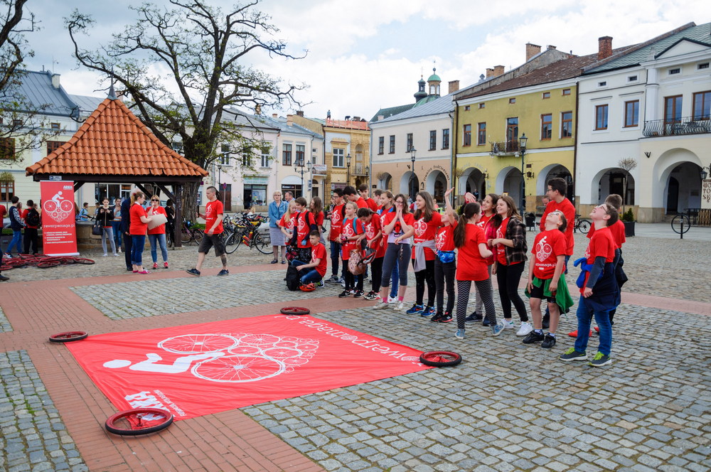 "Rower Pomaga". Fot. Piotr Dymiński