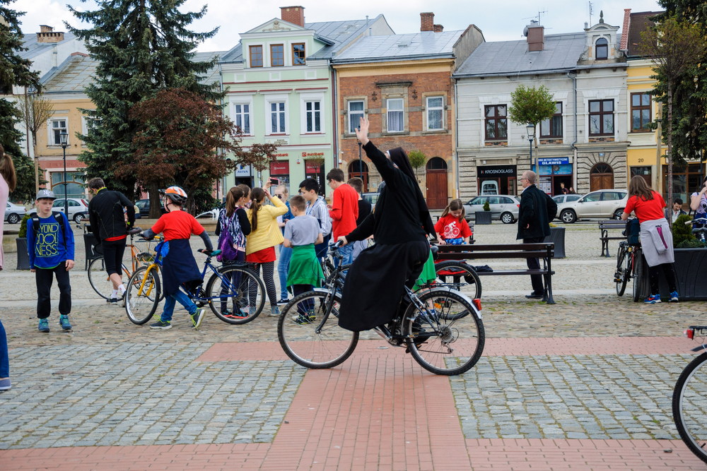 "Rower Pomaga". Fot. Piotr Dymiński