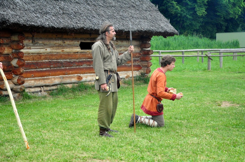 Starożytni Podróżnicy w Karpackiej Troi. Fot. Piotr Dymiński