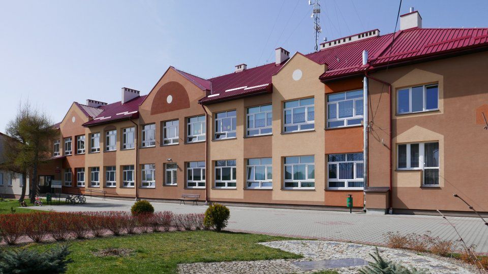 Remont Szkoły Podstawowej w Łężanach.