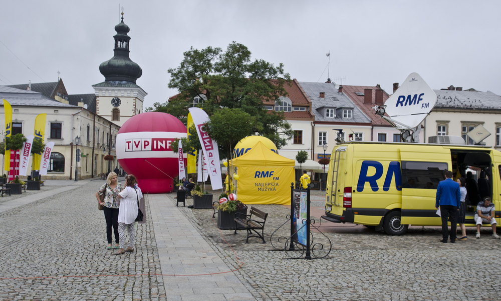 Krosno z RMF FM i TVP Info w obiektywie... Fot. Karol Słomka