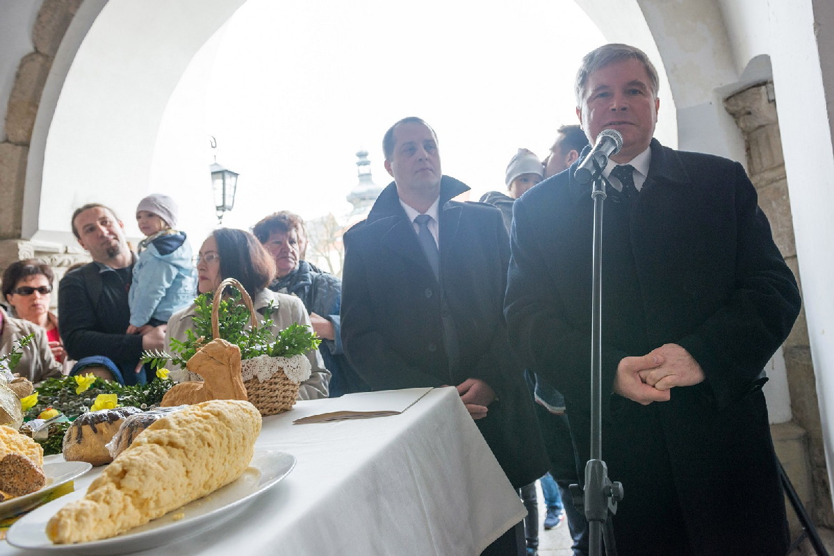 Wielka Sobota na krośnieńskim Rynku. Fot. Łukasz Jaracz