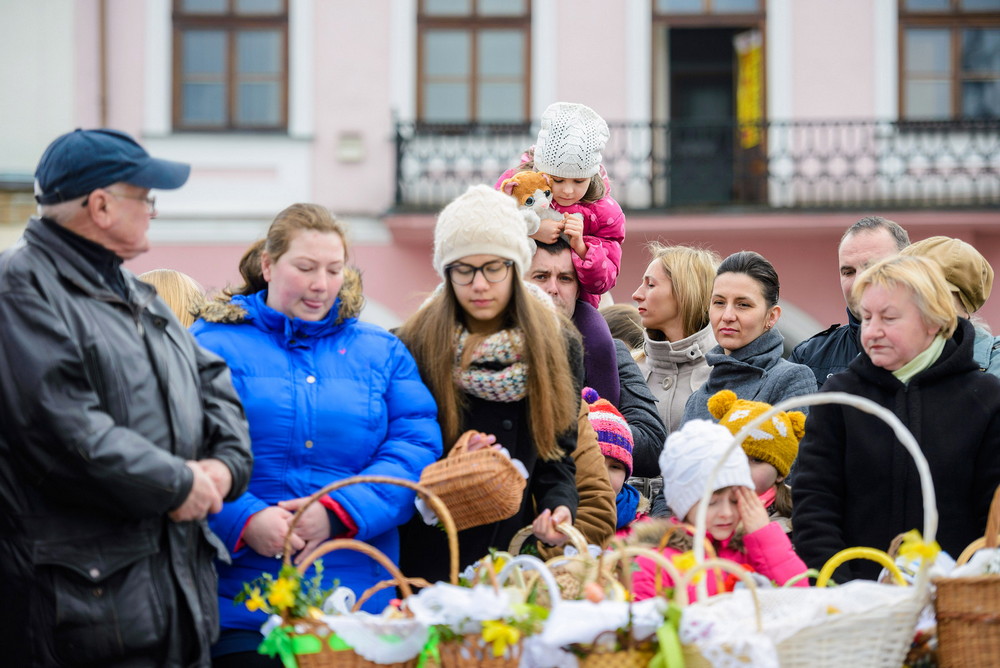 Wielkanocne święcenie pokarmów na Rynku
