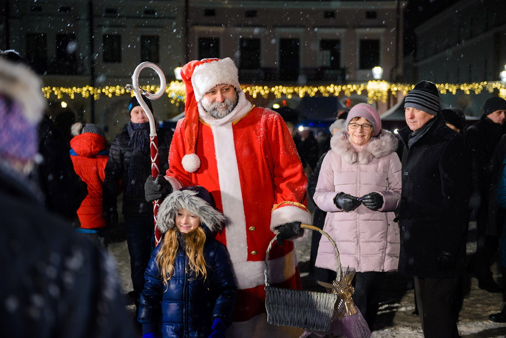 Wigilia 2016 na Rynku w Krośnie. Fot. Łukasz Jaracz