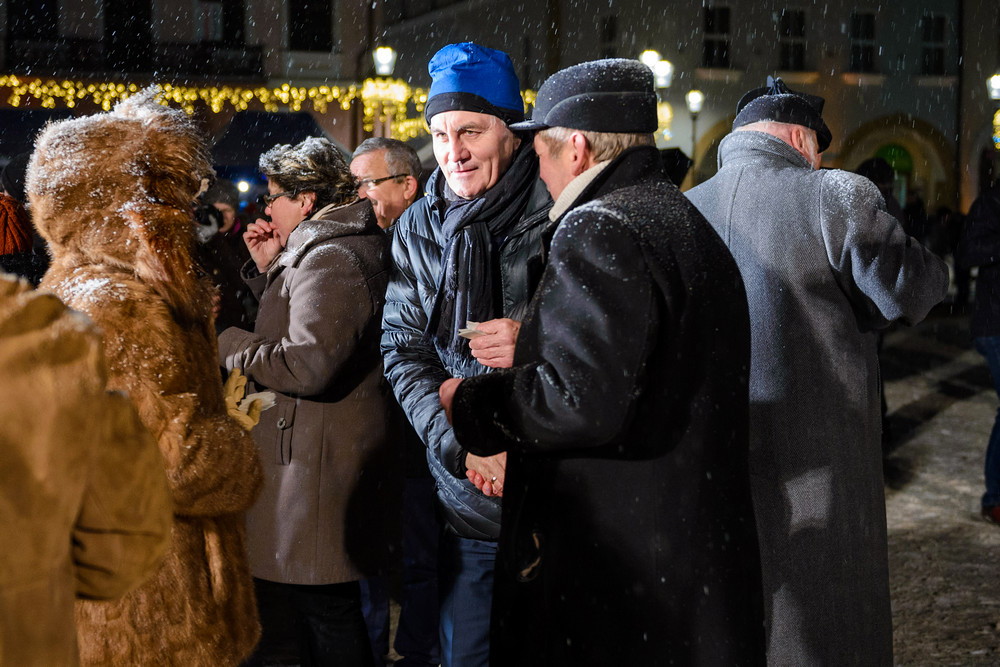 Wigilia 2016 na Rynku w Krośnie. Fot. Łukasz Jaracz
