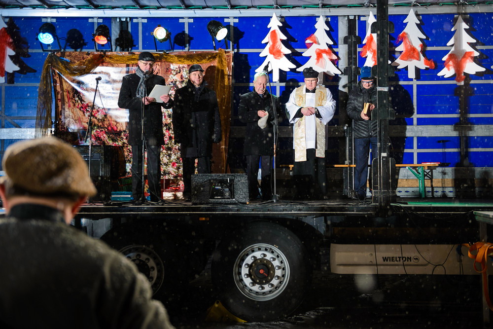 Wigilia 2016 na Rynku w Krośnie. Fot. Łukasz Jaracz