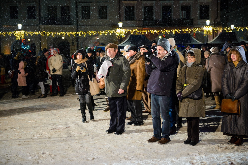 Wigilia 2016 na Rynku w Krośnie. Fot. Łukasz Jaracz
