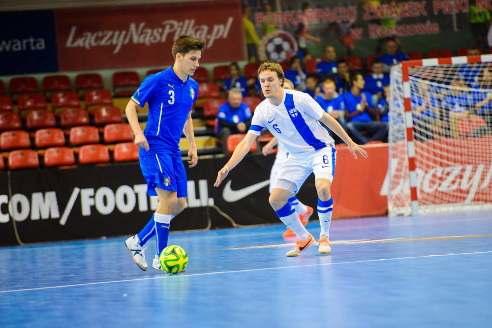 FUTSAL: Włochy - Finlandia. Fot. Łukasz Jaracz