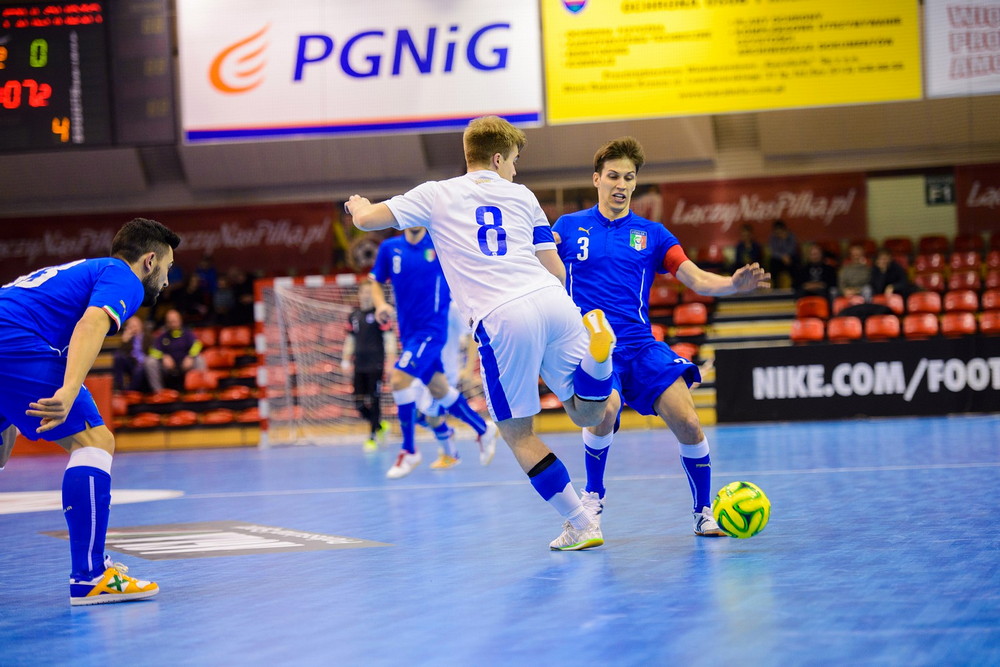 FUTSAL: Włochy - Finlandia. Fot. Łukasz Jaracz