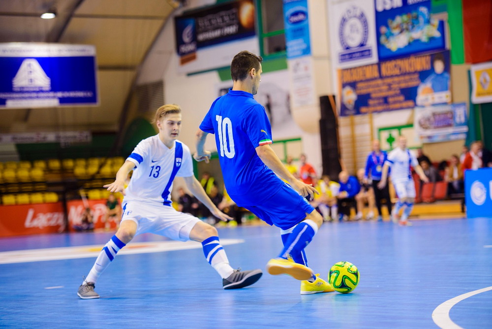 FUTSAL: Włochy - Finlandia. Fot. Łukasz Jaracz