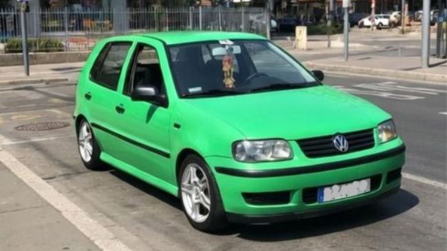 Policja poszukuje zielonego Volkswagena