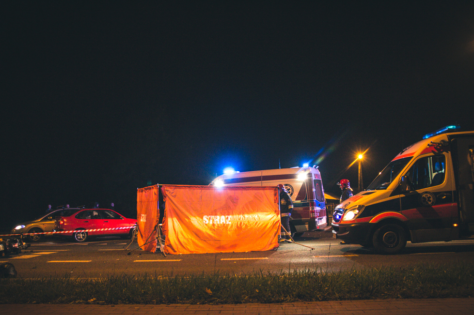 Śmiertelny wypadek motocyklisty na Krakowskiej. Fot. Rafał Szubrycht (Krosno112.pl)