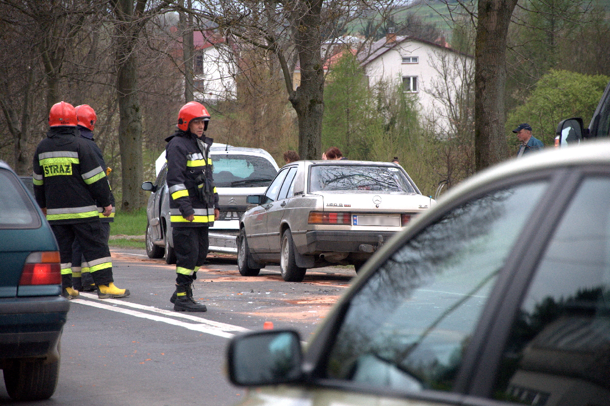 Zderzenie trzech osobówek na Bieszczadzkiej