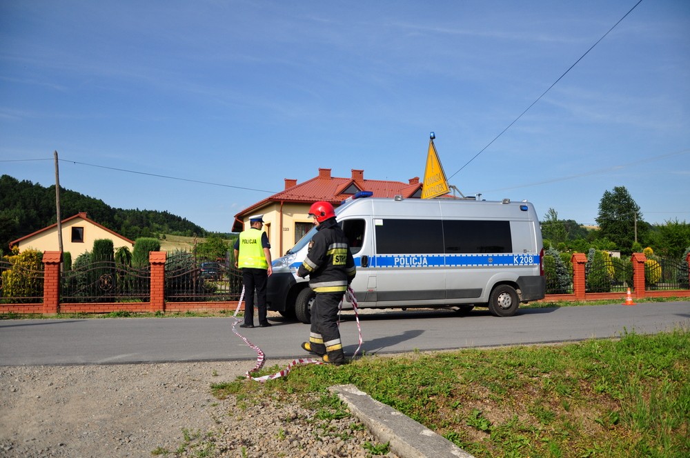 Dachowanie w Bratkówce. Jedna osoba ranna