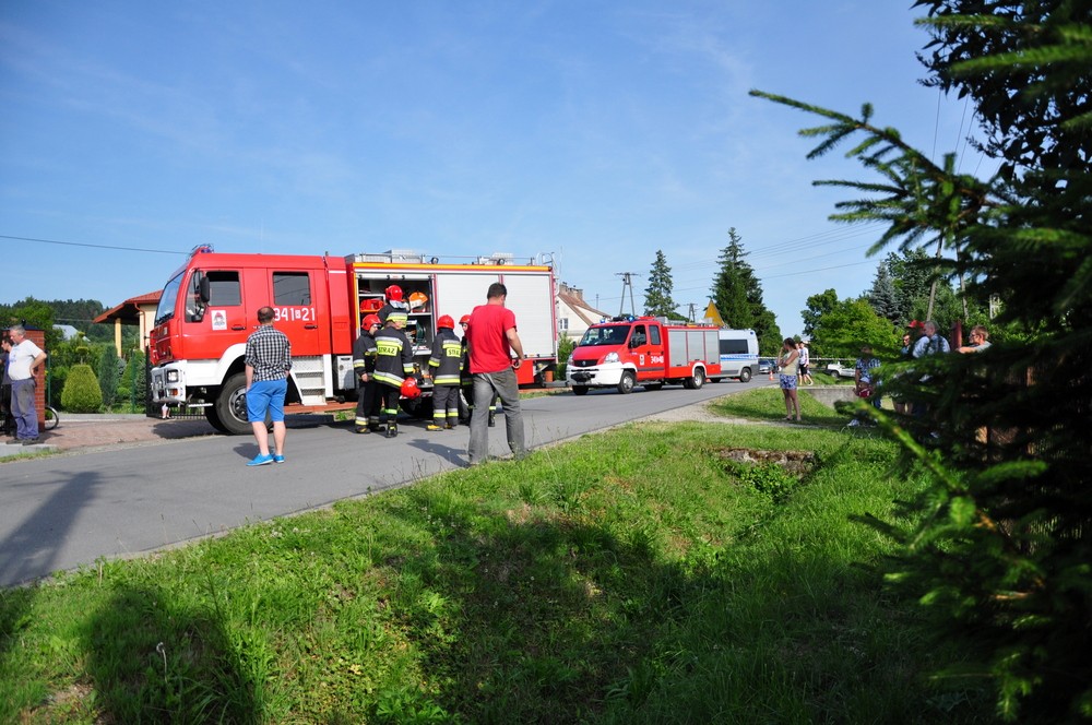 Dachowanie w Bratkówce. Jedna osoba ranna