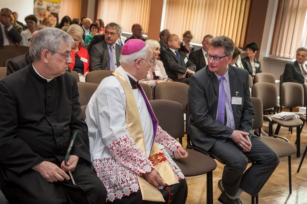 W Krośnie odbył się III Ogólnopolski Zjazd Szpitali noszących imię Jana Pawła II