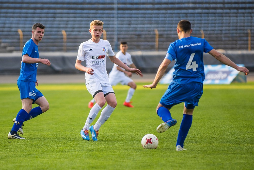 ZKS Unia Tarnów - Karpaty Krosno. Fot. Karol Słomka