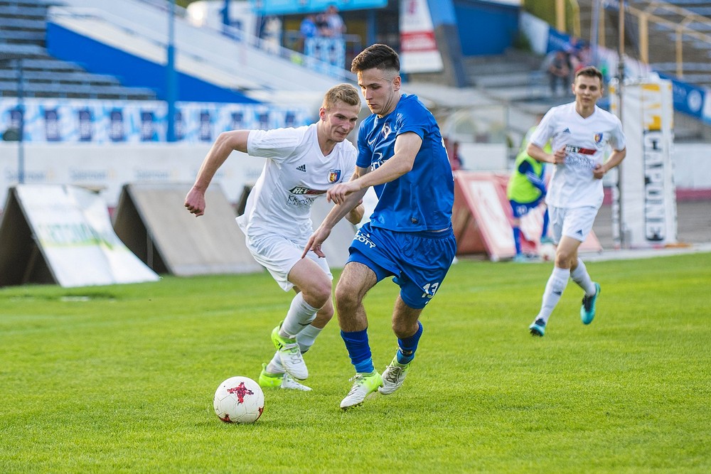 ZKS Unia Tarnów - Karpaty Krosno. Fot. Karol Słomka