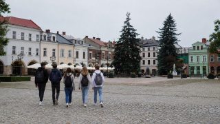 Ponad 10 800 uczniów rozpocznie naukę. Krosno wita nowy rok szkolny z nową reformą i zmianami