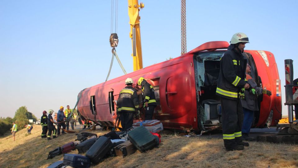 Śledztwo po tragcznym wypadku polskiego autokaru na Węgrzech. Pielgrzymi wracali do domu
