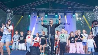 Trzydniowe święto dobroczynności w Iwoniczu-Zdroju. Mieszkańcy i goście zjednoczyli się dla 7-letniej Lenki