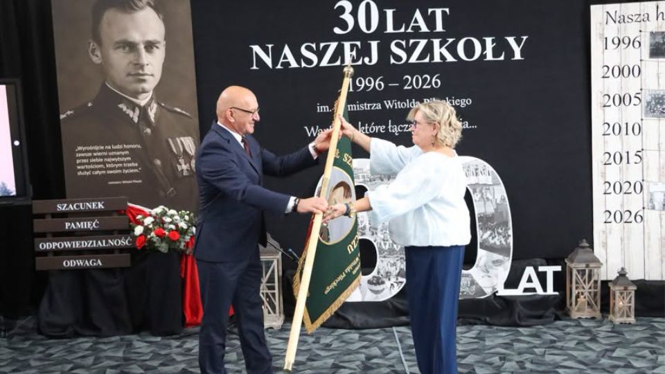 Trzy dekady w służbie edukacji. Zespół Szkół w Iwoniczu świętował jubileusz 30-lecia