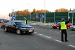 Akcja Znicz 2026: zmiany przy cmentarzach. Policja apeluje o ostrożność