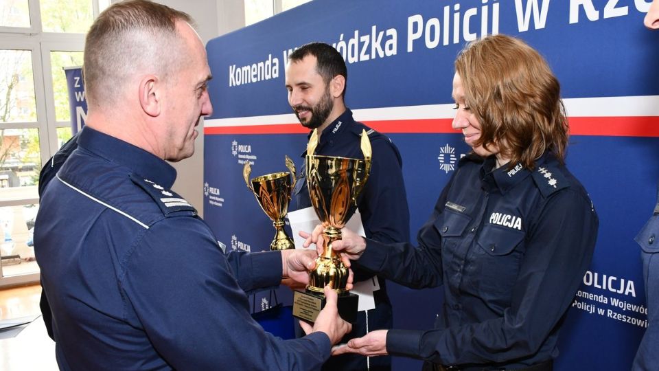 Sukces funkcjonariuszki z Krosna. Podkarpacka policja wyłoniła najlepszych oskarżycieli publicznych