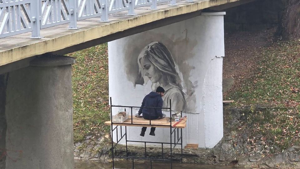 Nowy mural w Rymanowie-Zdroju. Dzieło nawiązuje do historii kurortu