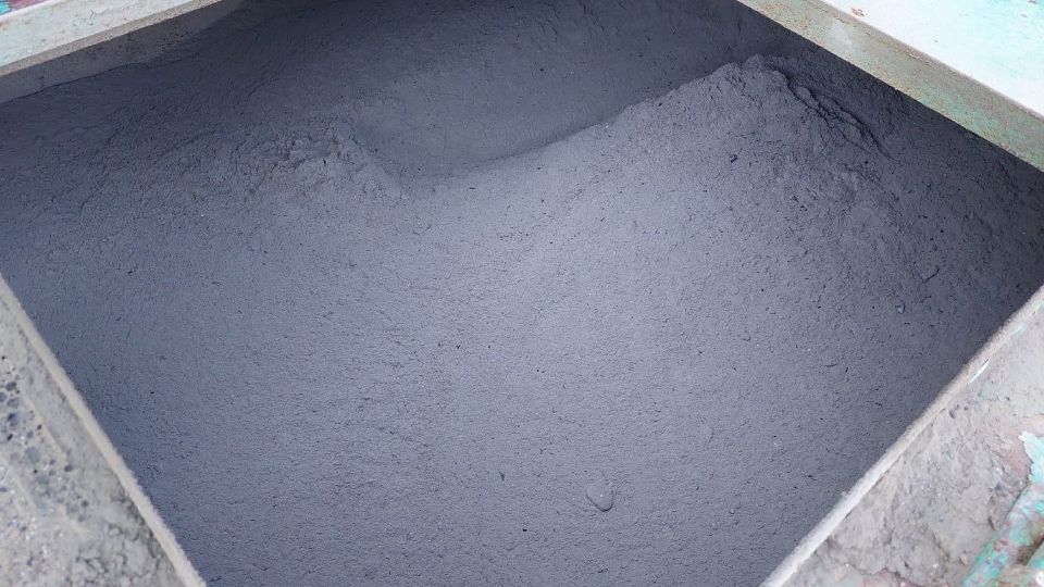 Popiół z biomasy wspiera rolnictwo. Krośnieński Holding Komunalny zmienia odpad w cenny surowiec