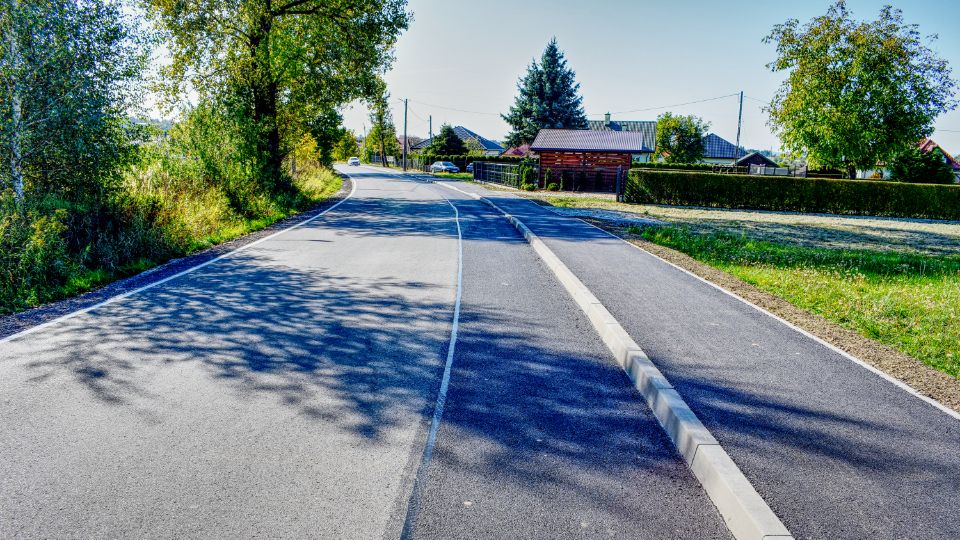 Bezpieczniej na drodze w Odrzykoniu. Zakończyła się ważna inwestycja powiatowa