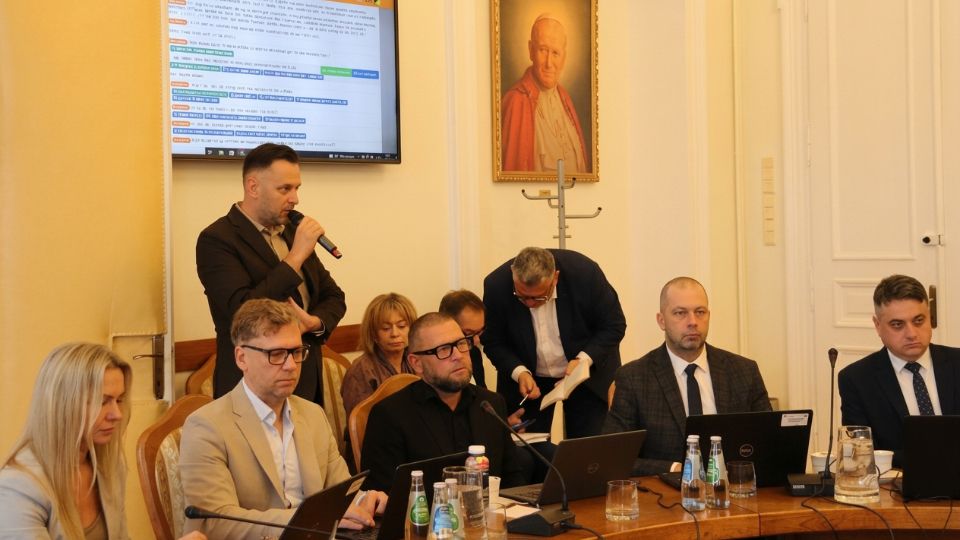Radni przyjęli niższe podwyżki podatków od nieruchomości. To była burzliwa sesja Rady Miasta Krosna