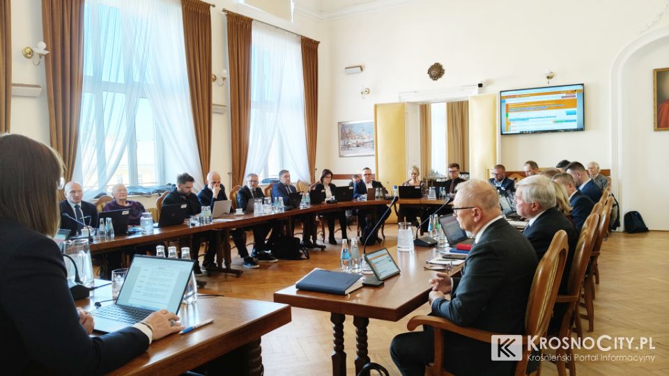 Radni zdecydują o podatkach, inwestycjach i planach przestrzennych. Porządek XXXII sesji Rady Miasta Krosna