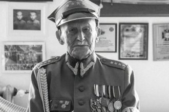 Ostatni taki żołnierz. Odszedł kapitan Tadeusz Lutak „Pancerz”
